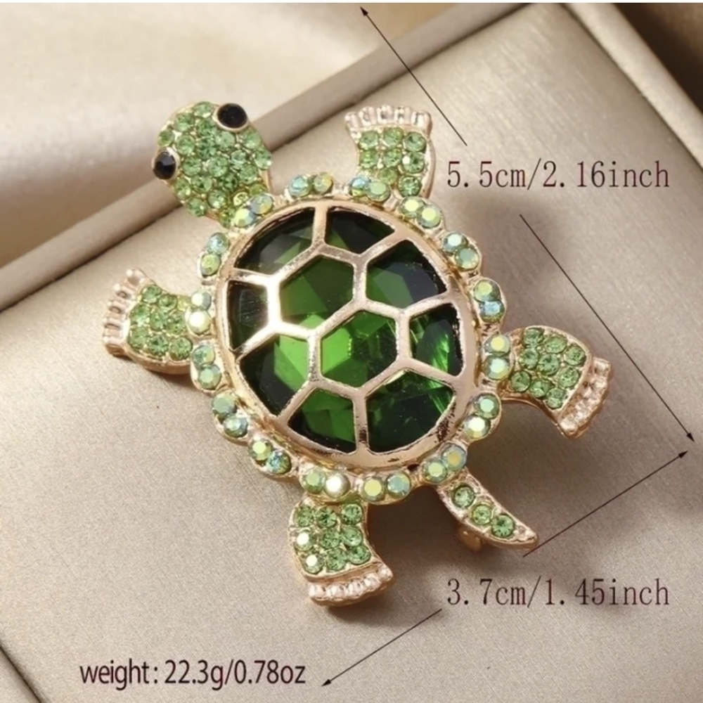 Green Turtle Brooch - Picture 2 of 3